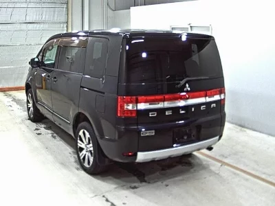 MITSUBISHI DELICA D:5