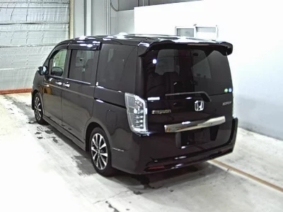 Honda STEPWGN SPADA