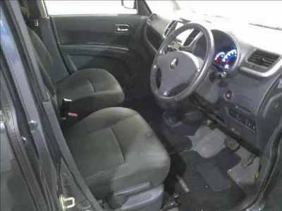 MITSUBISHI DELICA D:2