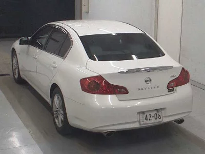 NISSAN SKYLINE