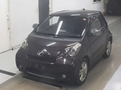 Toyota iQ