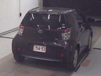 Toyota iQ