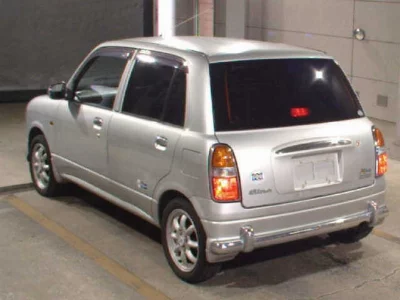 Daihatsu Mira Gino