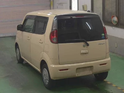 SUZUKI MRWAGON