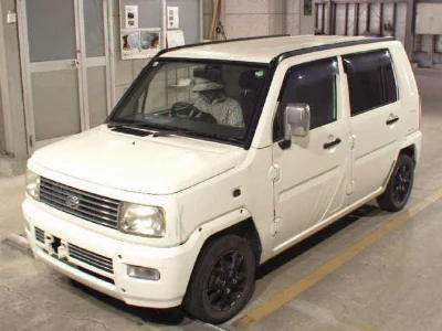 Daihatsu Naked