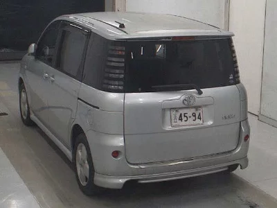 Toyota Sienta