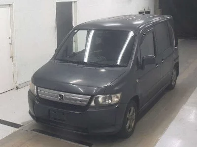 Honda Mobilio Spike