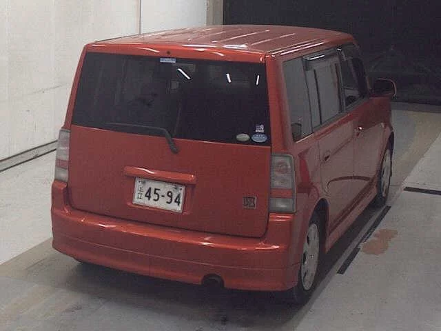 Toyota bB  с аукциона в Японии