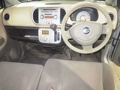 SUZUKI MRWAGON