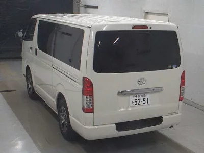 Toyota HiAce Van