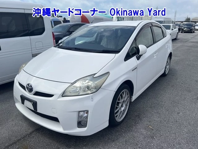Toyota Prius  с аукциона в Японии