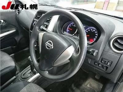 NISSAN TIIDA LATIO
