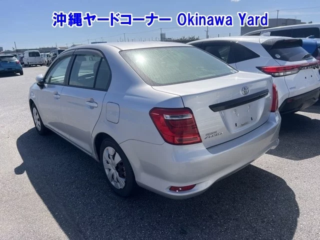 Toyota Corolla Axio  с аукциона в Японии