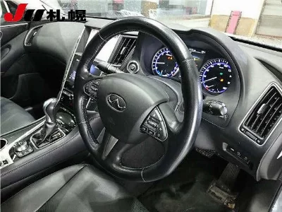 NISSAN SKYLINE