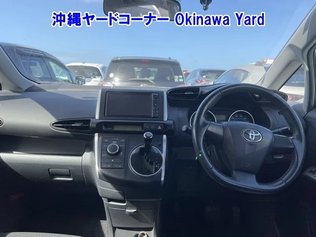 Toyota Wish  с аукциона в Японии