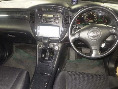 Toyota Kluger V