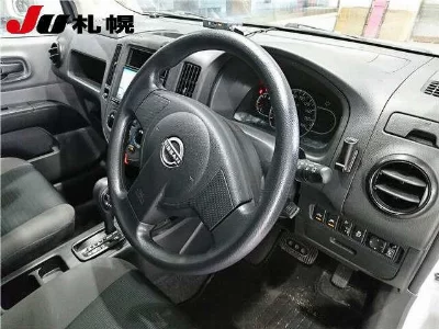NISSAN AD VAN