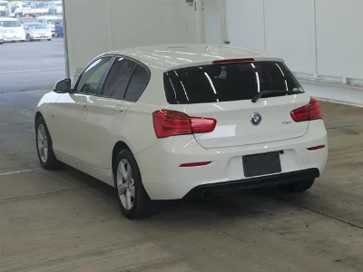 BMW 1 SERIES