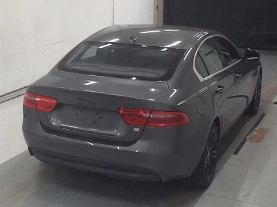 JAGUAR XE