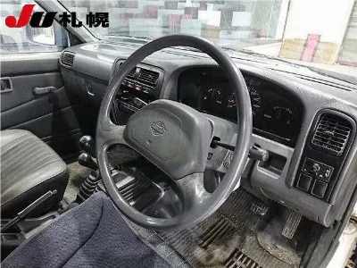 NISSAN DATSUN