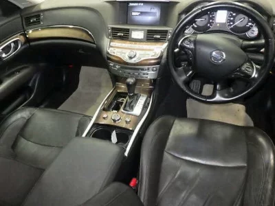 NISSAN FUGA