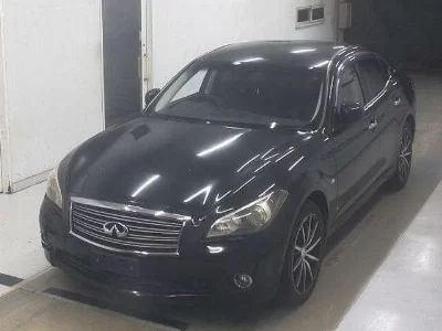 NISSAN FUGA