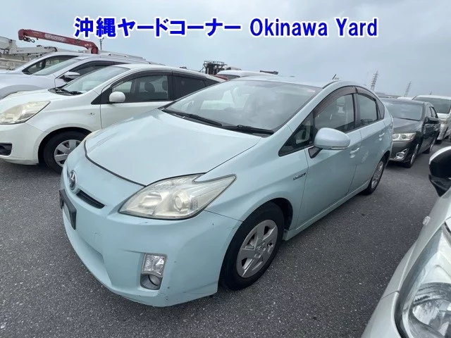 Toyota Prius  с аукциона в Японии