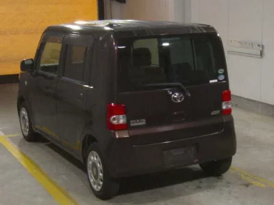 Toyota Pixis Space