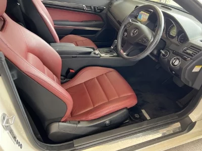 MERCEDES BENZ E CLASS