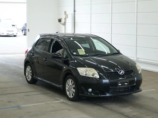 Toyota Auris  с аукциона в Японии