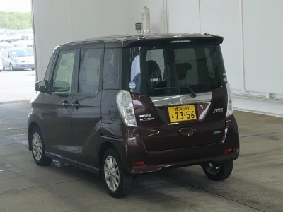 NISSAN DAYZ ROOX