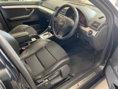 AUDI A4 AVANTE