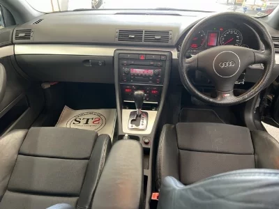 AUDI A4 AVANTE