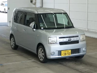 Toyota Pixis Space