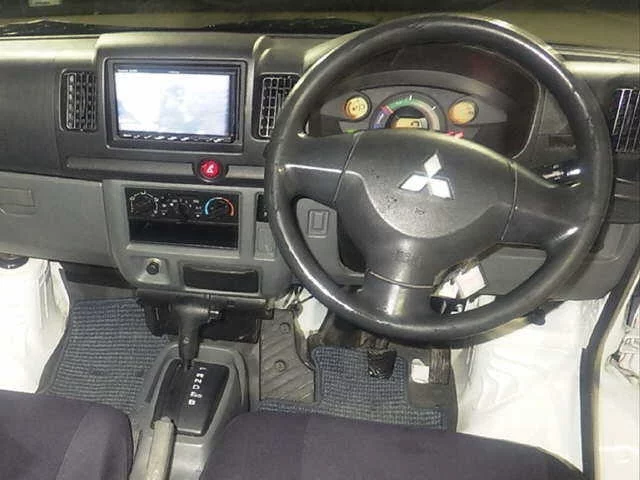 Mitsubishi Minicab  с аукциона в Японии