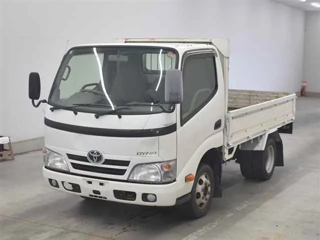 Toyota Dyna  с аукциона в Японии