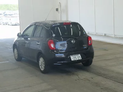 Nissan March