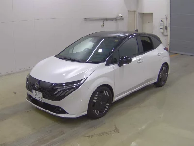 NISSAN AURA
