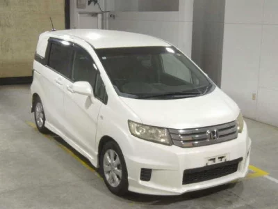 Honda Freed Spike