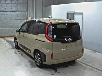 Toyota Sienta