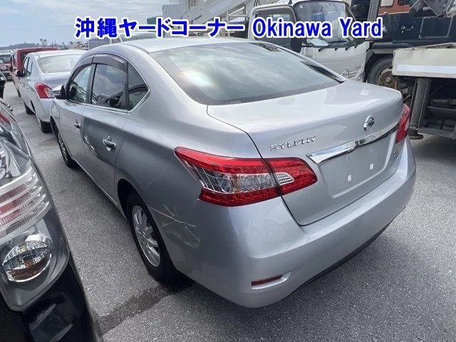Nissan Sylphy  с аукциона в Японии