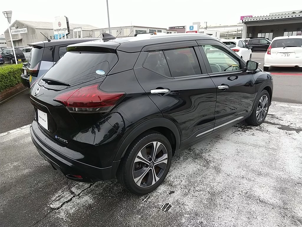 Nissan Kicks  с аукциона в Японии