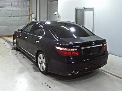LEXUS LS