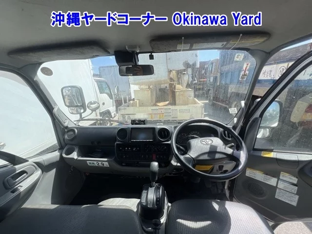 Toyota Dyna  с аукциона в Японии