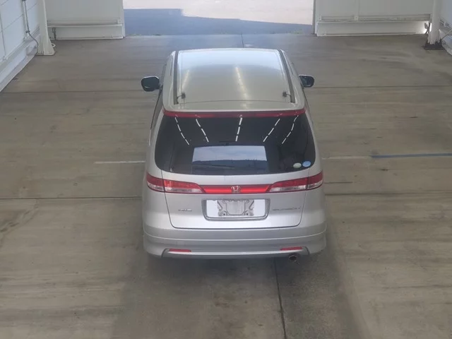 Honda Elysion  с аукциона в Японии