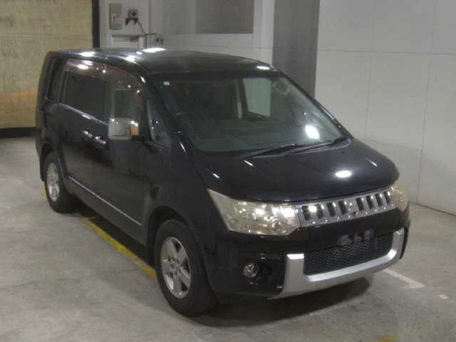 Mitsubishi Delica D:5  с аукциона в Японии