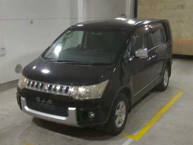 Mitsubishi Delica D:5  с аукциона в Японии