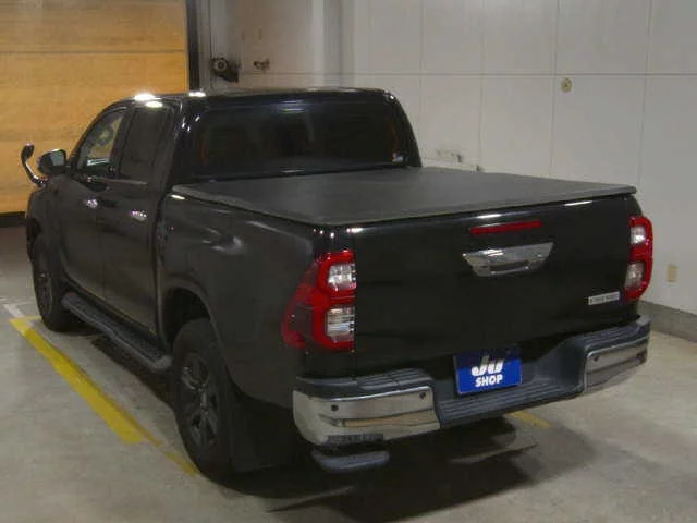 Toyota Hilux  с аукциона в Японии