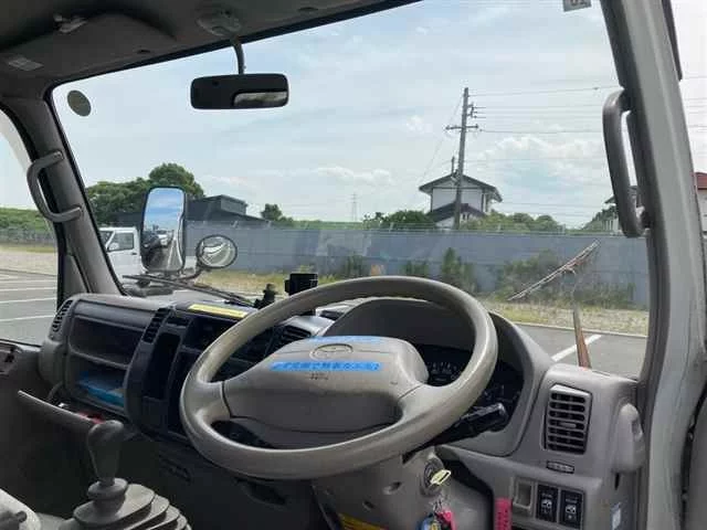 Toyota Dyna  с аукциона в Японии