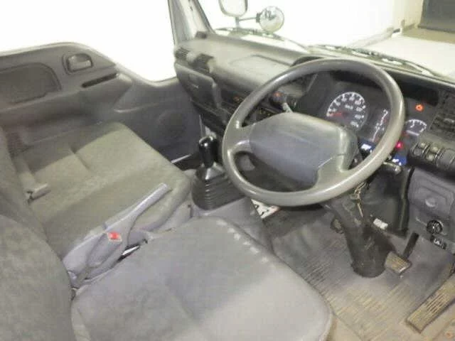 Isuzu Elf  с аукциона в Японии
